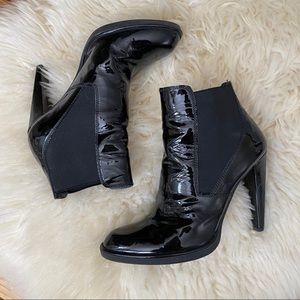 Stuart Weitzman High Shine Patent Heeled Booties Size 6.5